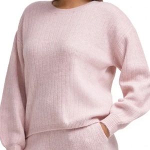 DKNY cashmere blend blush pink ribbed boxy crew neck cozy sweater Medium